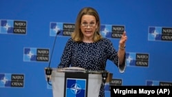 Посол США в НАТО Джулианн Смит (архивное фото) 