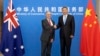 澳大利亚贸易与旅游部长唐·法瑞尔（Don Farrell）星期五（5月12日）在北京与中国贸易部部长王文涛就解除贸易障碍举行会谈。