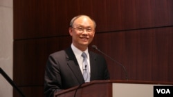 台湾经济部长邓振中 (美国之音钟辰芳拍摄）