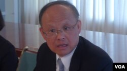 台湾经济部长邓振中（美国之音钟辰芳拍摄）