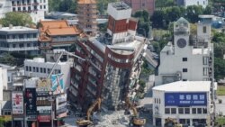 ລາຍການກະຈາຍສຽງຂອງວີໂອເອລາວ: ປະຊາຊົນ ໄຕ້ຫວັນ ເລົ່າເຖິງເຫດການແຜ່ນດິນໄຫວ ໃນຂະນະທີ່ເຈົ້າໜ້າທີ່ ເພັ່ງເລັງໃສ່ການກູ້ໄພ ແລະ ການຟື້ນຟູ