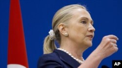 美国国务卿克林顿星期六在土耳其讨论叙利亚问题