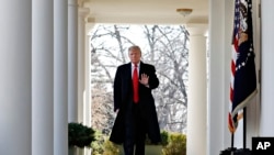 Дональд Трамп в Белом доме