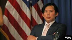 台湾中央研究院法律学研究所研究员黄国昌 (美国之音 钟辰芳拍摄)