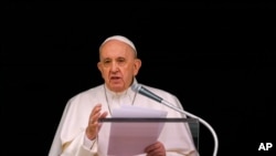 Папа римский Франциск (архивное фото) 