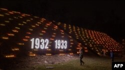 Мемориальная инсталляция в Национальном музее Голодомора-геноцида в Киеве, ноябрь 2023 